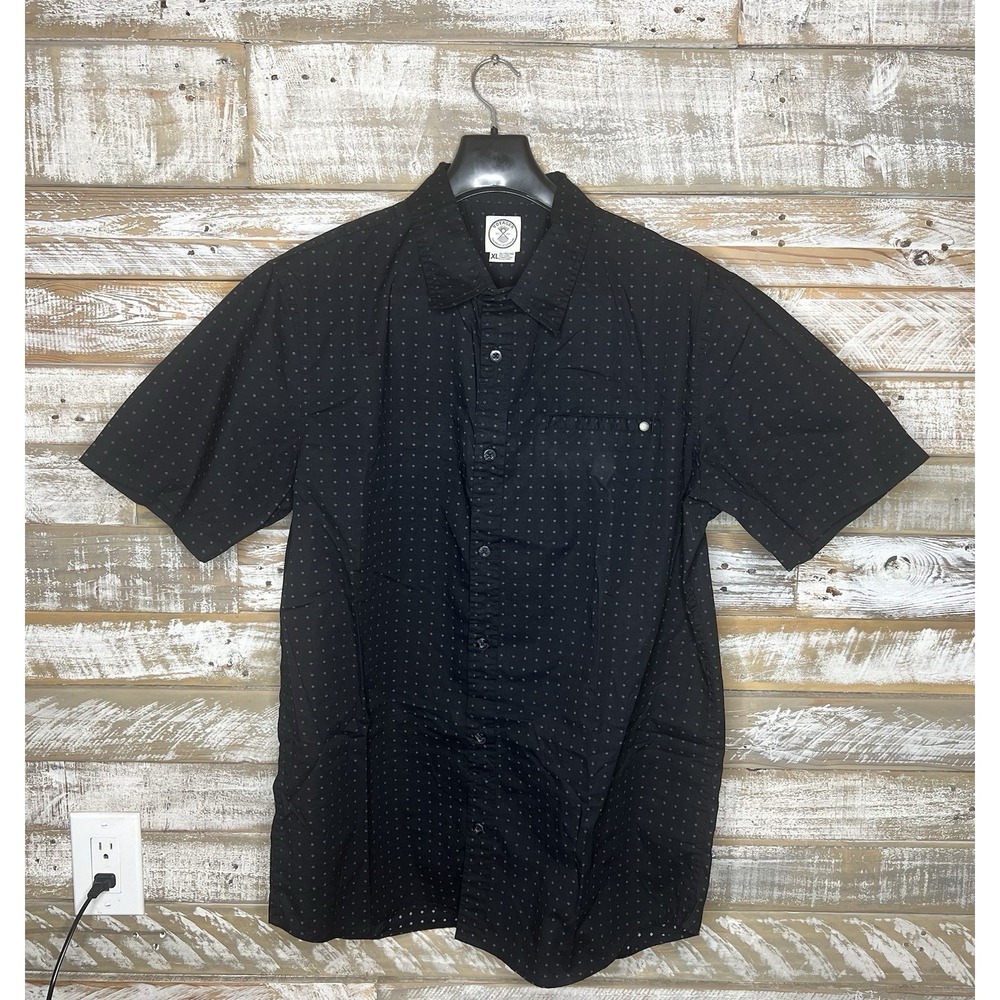 Voyager Mens Short Sleeved Collared Button Up Shirt XLarge‎